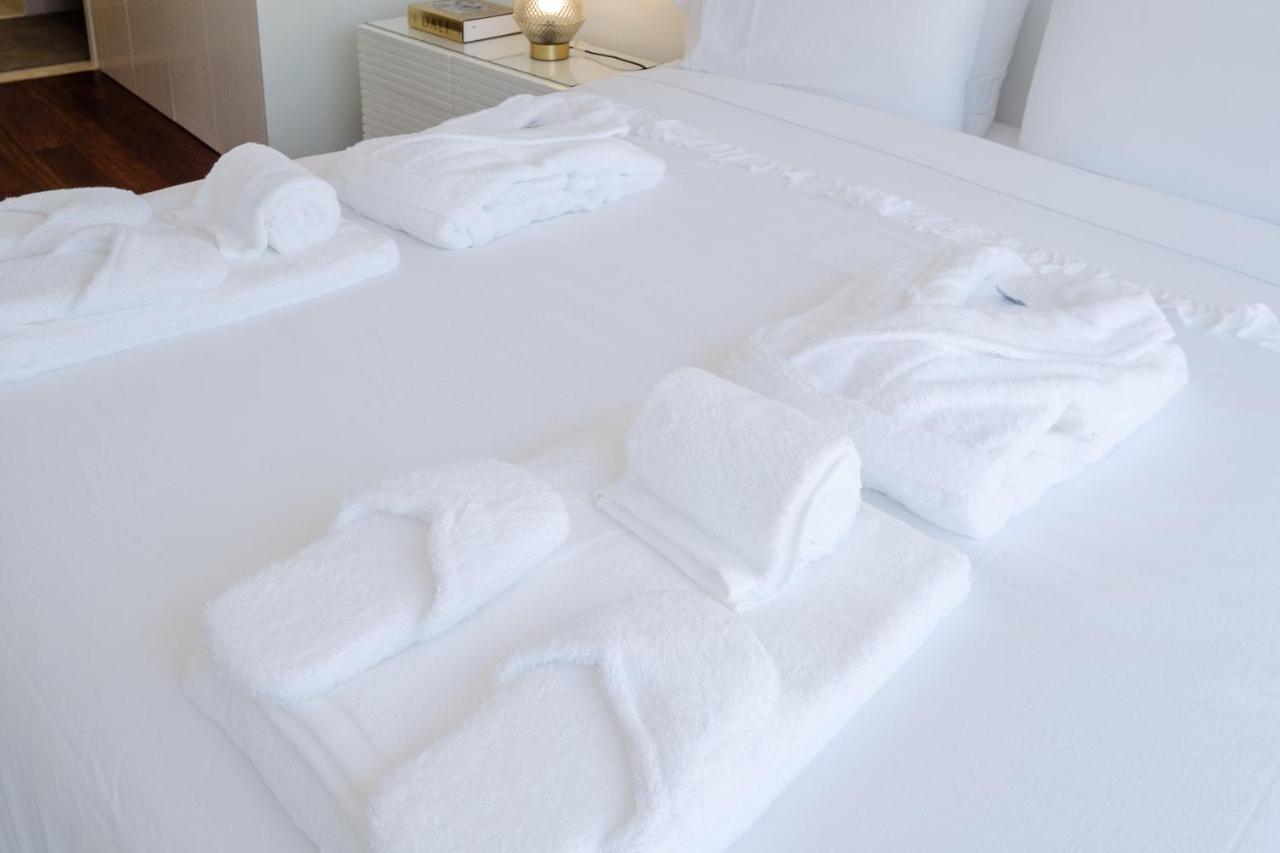 Boutique Rentals- Bliss By The Sea Apt- Ocean Views In Foz Beach OOporto Exteriör bild